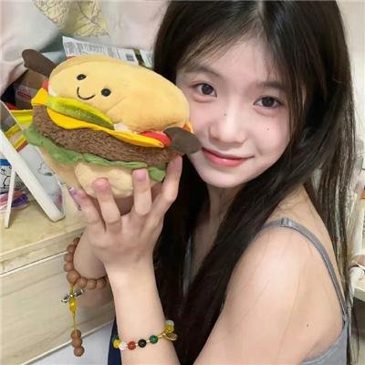 明天、我会成为谁的女友